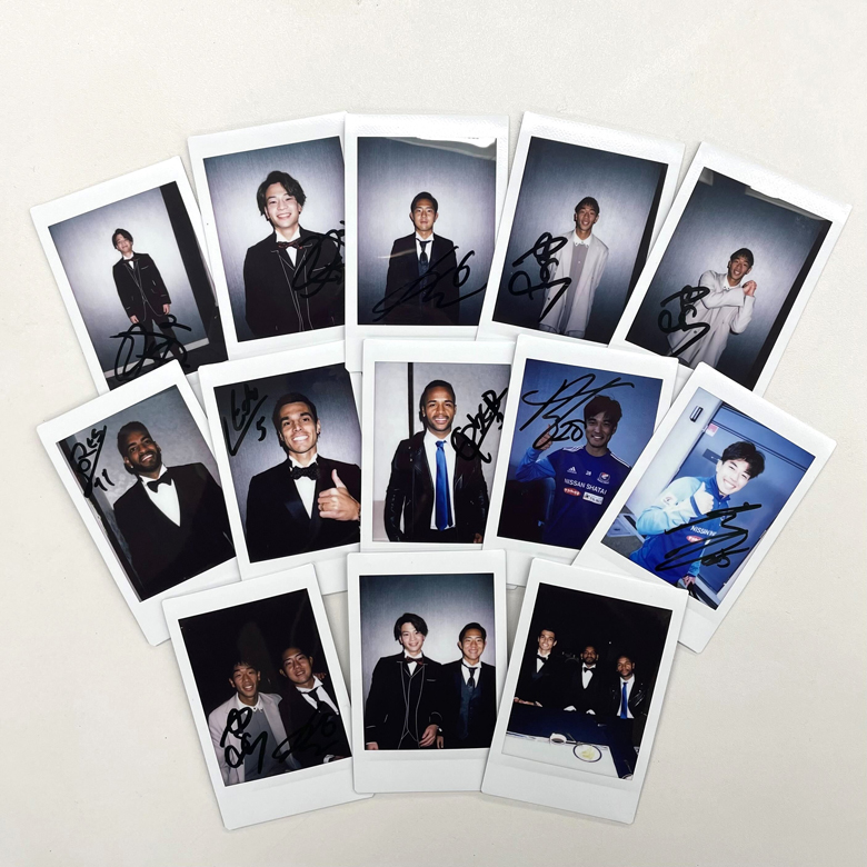 チェキ（一部直筆サイン入り）