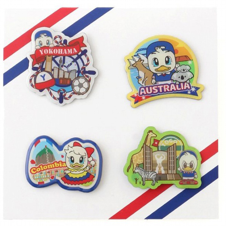 ピンバッジ4個セット＜ワールド＞A／B