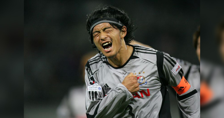 松田直樹さんメッセージフラッグ記帳台 スタジアムショップ設置